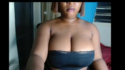 Snapshot of wet_xxpussy55 chatting on 07.15.26 Sonia online show from 07.15.26
