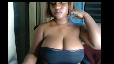 Snapshot of wet_xxpussy55 chatting on 07.22.26 Sonia online show from 07.22.26