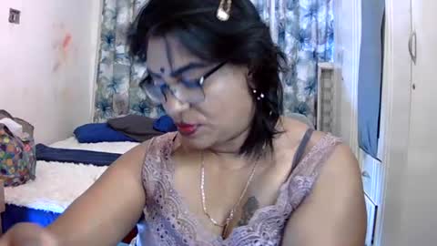 Snapshot of wetindian1971 chatting on 06.20.26 kavita online show from 06.20.26