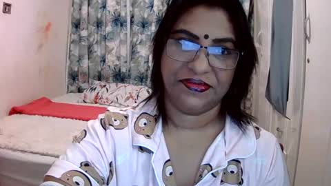 Snapshot of wetindian1971 chatting on 07.10.26 kavita online show from 07.10.26
