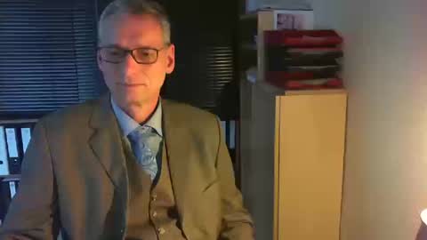 Snapshot of wetsuitedman chatting on 03.13.26 Franz online show from 03.13.26