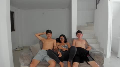 --New girls--TamyDark hair girl--Aitana--Mathiasglasses boy--Peter online show from 09.13.25