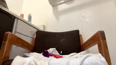 weweeworld online show from 04.17.26