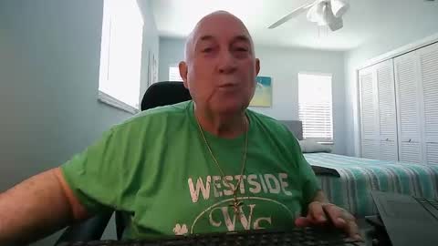 Snapshot of wfs2946 chatting on 02.18.25 wfs2946 online show from 02.18.25