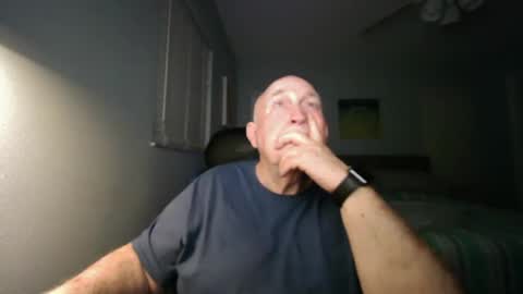 Snapshot of wfs2946 chatting on 10.14.25 wfs2946 online show from 10.14.25