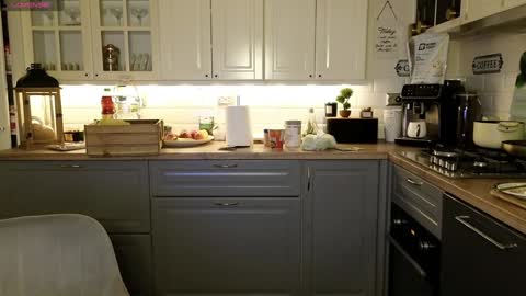 Victoria Maria online show from 01.19.25