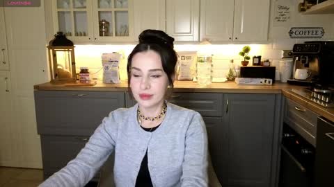 Victoria Maria online show from 01.21.25