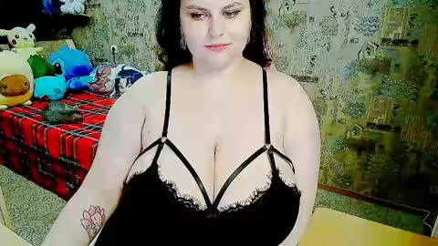 whisperinthedarkk online show from 12.16.25