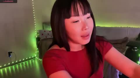 Snapshot of whispersofdarsy chatting on 03.02.26 whispersofdarsy online show from 03.02.26