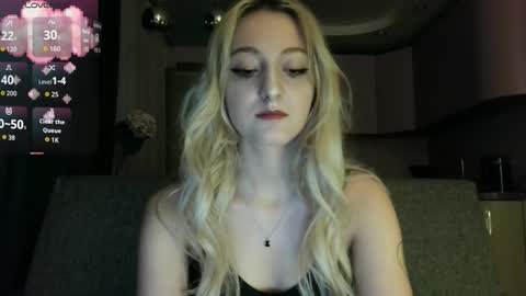 Lina online show from 09.12.25