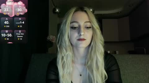 Lina online show from 09.15.25