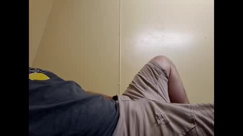 whiteboi9284 online show from 10.26.25