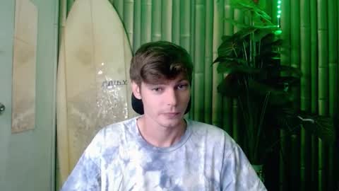 Snapshot of whiteboyinasia chatting on 09.29.25 Christian online show from 09.29.25