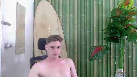 Snapshot of whiteboyinasia chatting on 11.07.25 Christian online show from 11.07.25