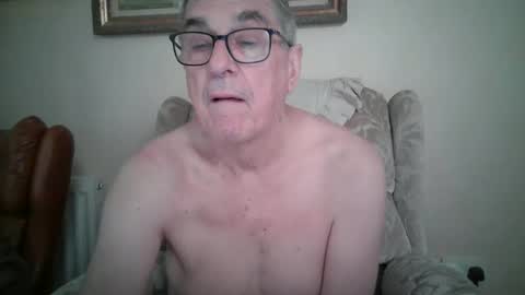 whitebriefs009 online show from 12.20.25