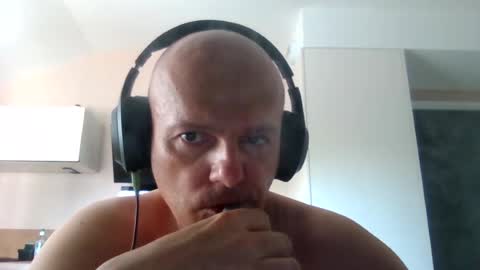 Snapshot of whiteeaglesrb chatting on 07.14.26 whiteeaglesrb online show from 07.14.26