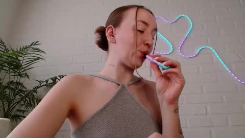 You wont find me here on Saturdays and Sundays  online show from 03.24.26