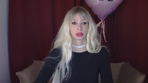 White Queen online show from 01.02.25