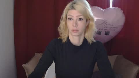 White Queen online show from 01.05.25