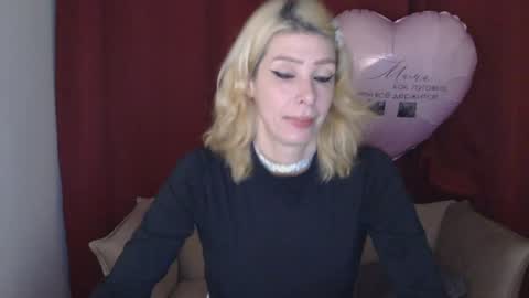 White Queen online show from 01.05.25