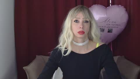 White Queen online show from 01.11.25