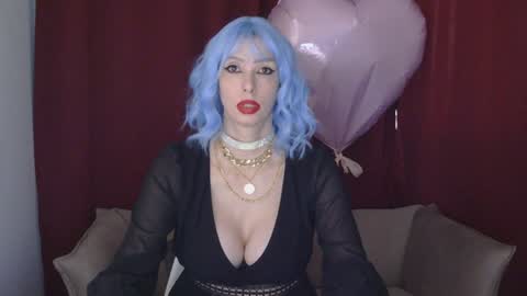 White Queen online show from 01.25.25