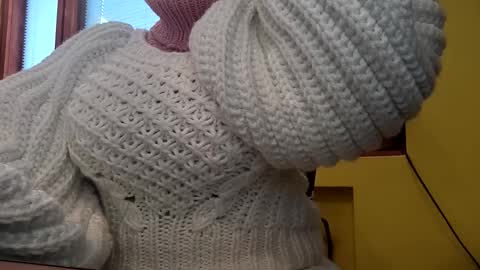 whitesweater online show from 01.08.26