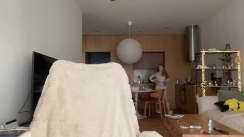 Snapshot of whoisalisa chatting on 11.09.25 Alisa online show from 11.09.25