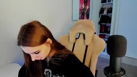 Abby  online show from 03.11.25