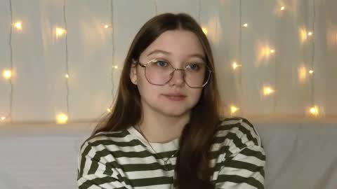Sarah online show from 02.04.25