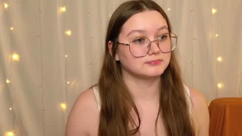 Sarah online show from 02.05.25