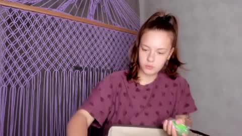 Snapshot of why_again_me chatting on 06.02.26 Veronica online show from 06.02.26