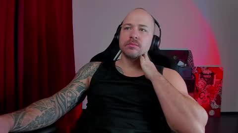 VI online show from 11.27.25