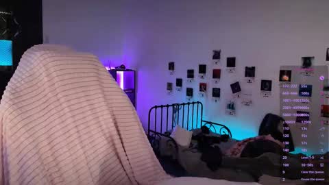 iggy iggz online show from 02.11.26