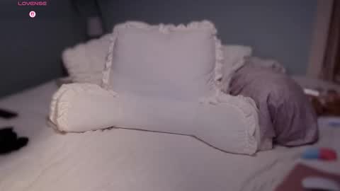 WickedWifeXO online show from 03.23.26