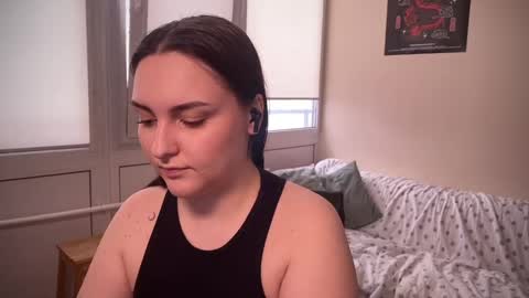 Snapshot of wievin chatting on 02.13.25 VI online show from 02.13.25