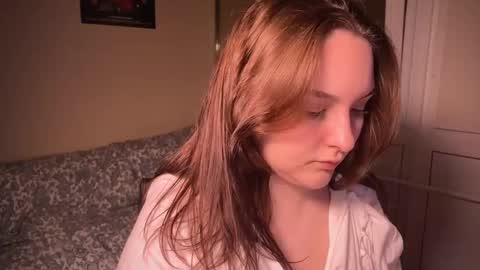 Snapshot of wievin chatting on 02.19.25 VI online show from 02.19.25