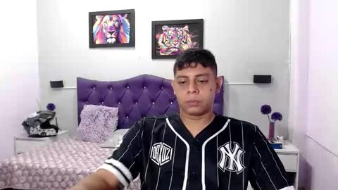 Snapshot of wiilliam_20 chatting on 10.27.25 wiilliam online show from 10.27.25