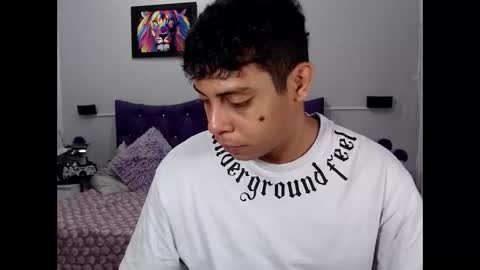 Snapshot of wiilliam_20 chatting on 11.16.25 wiilliam online show from 11.16.25