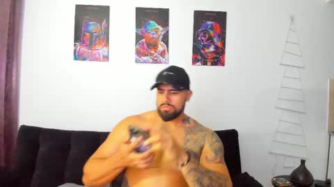 Snapshot of wild_couplesex1 chatting on 02.26.25 Devon and Chloe online show from 02.26.25