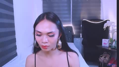 Snapshot of wild_lily30 chatting on 02.05.25 wild lily30 online show from 02.05.25