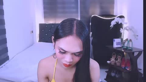 Snapshot of wild_lily30 chatting on 02.12.25 wild lily30 online show from 02.12.25