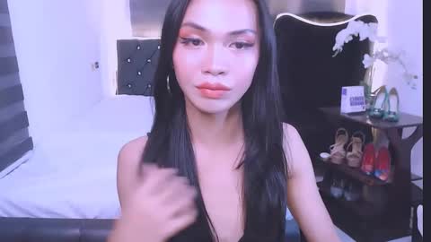 Snapshot of wild_lily30 chatting on 02.13.25 wild lily30 online show from 02.13.25