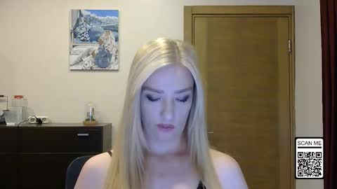 Snapshot of wild_silk_desire chatting on 09.11.25 Alina online show from 09.11.25