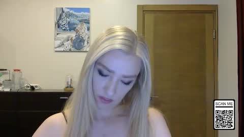 Snapshot of wild_silk_desire chatting on 09.12.25 Alina online show from 09.12.25