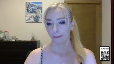 Snapshot of wild_silk_desire chatting on 09.13.25 Alina online show from 09.13.25