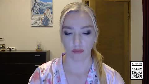 Snapshot of wild_silk_desire chatting on 10.14.25 Alina online show from 10.14.25