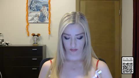 Snapshot of wild_silk_desire chatting on 11.01.25 Alina online show from 11.01.25