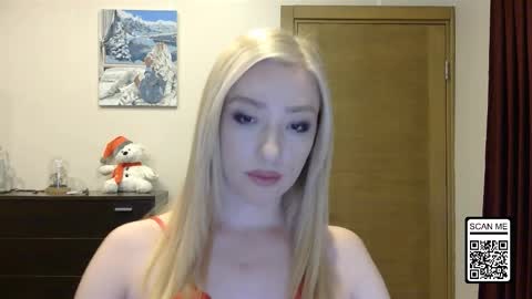 Snapshot of wild_silk_desire chatting on 01.18.26 Alina online show from 01.18.26