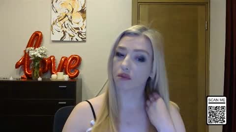 Snapshot of wild_silk_desire chatting on 02.28.26 Alina online show from 02.28.26